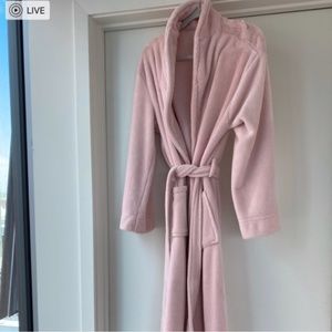 victorias secret bathrobe size small in pink